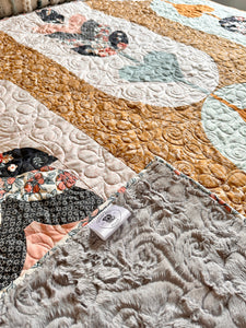 Prairie Love Throw Quilt